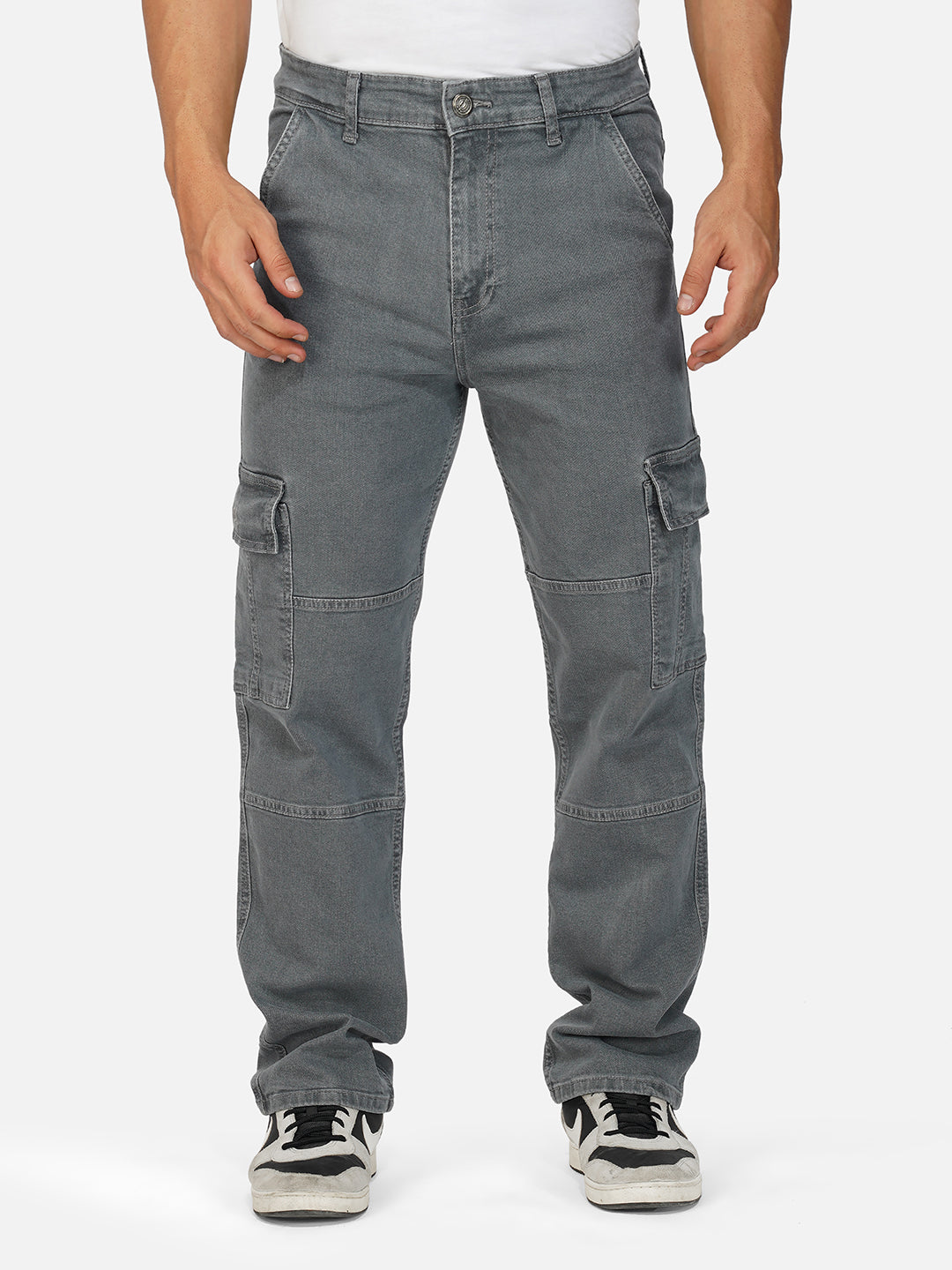 Casual grey utility jeans styled with sneakers