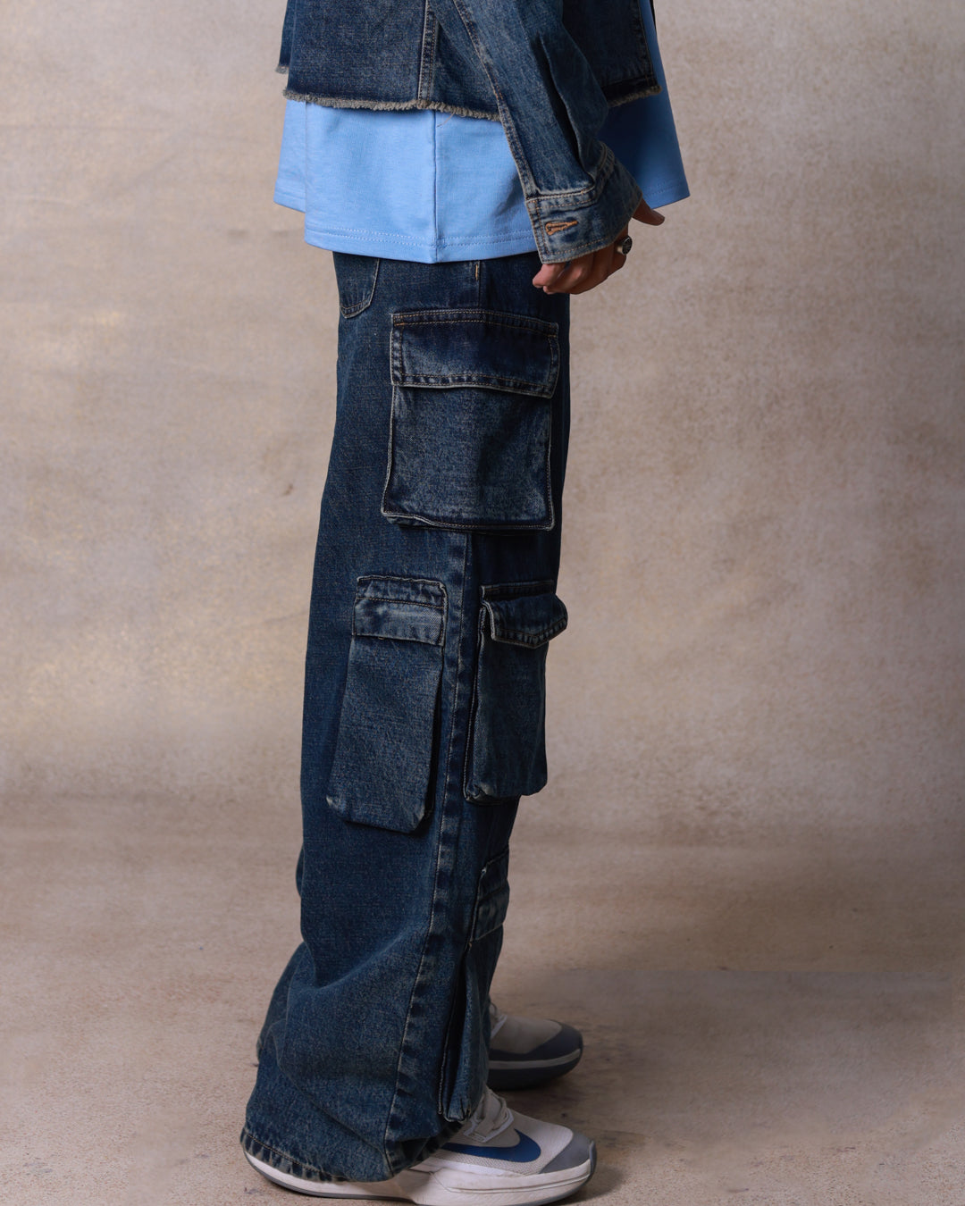 Cargo Multi Pocket Jeans in Blue