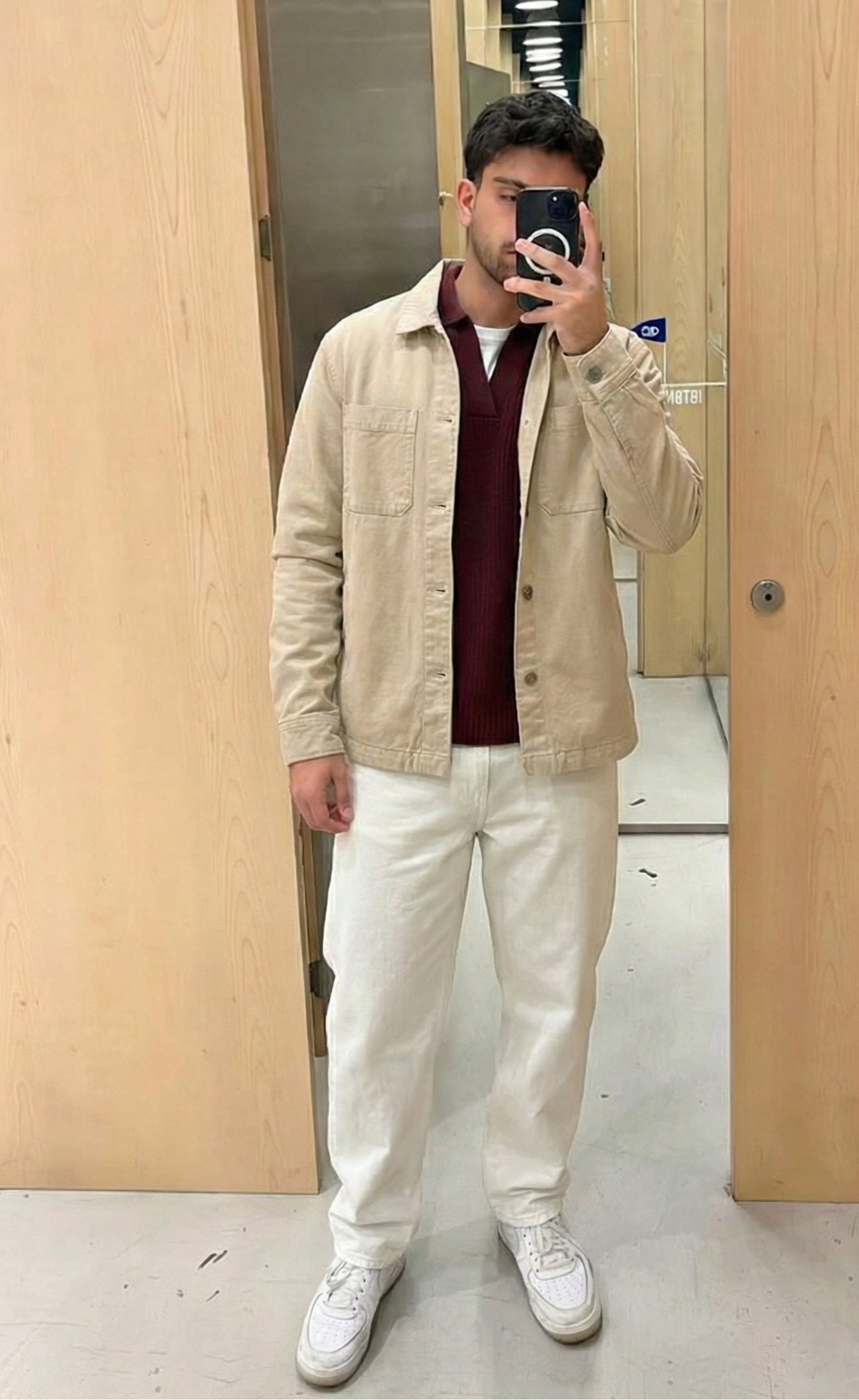 white jeans for men