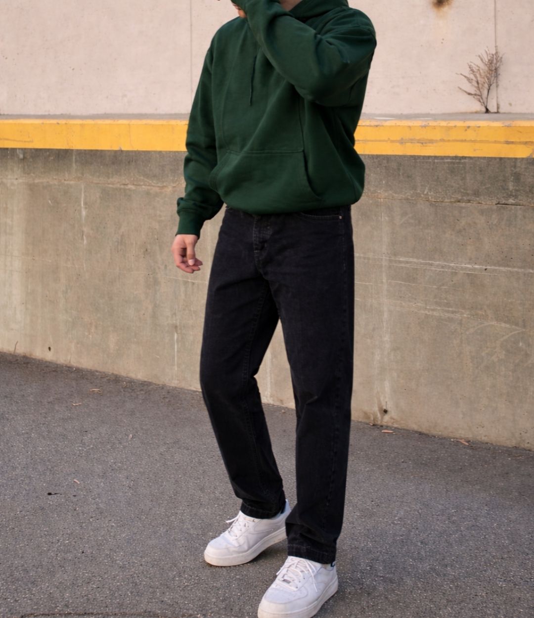 The Baggy Carrot Fit Jeans