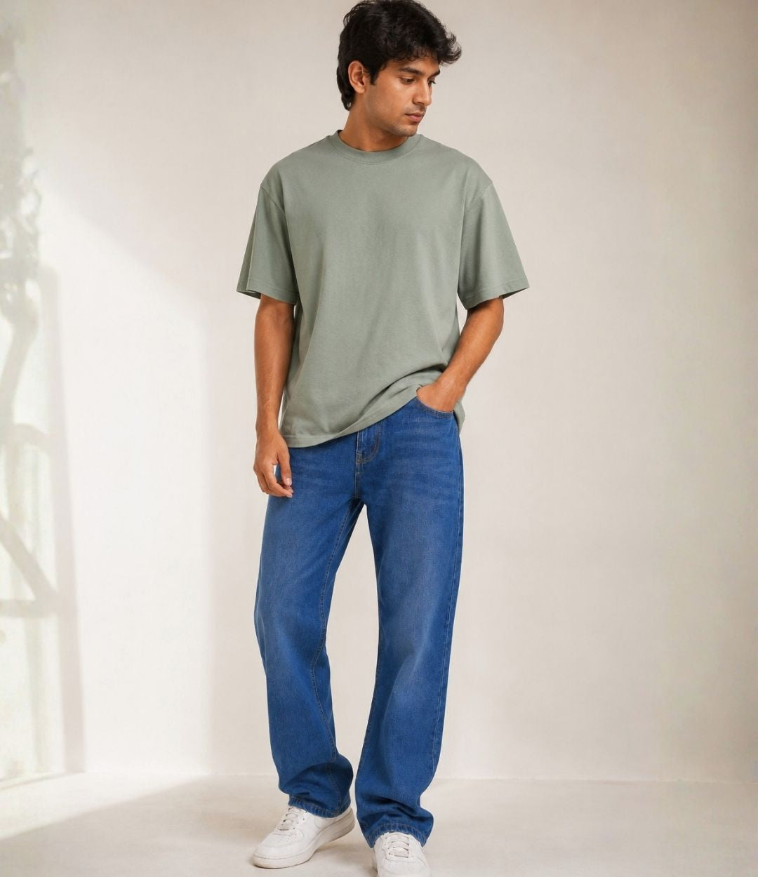 The Classic Comfort Fit Jeans In Dark Indigo