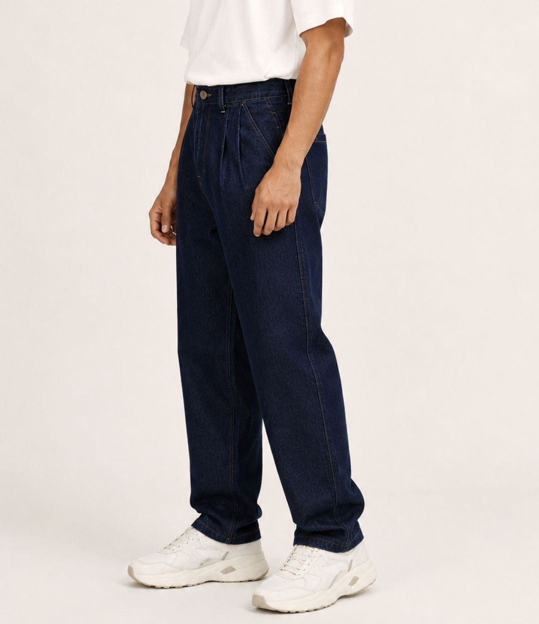 The Pleated Comfort Jeans
