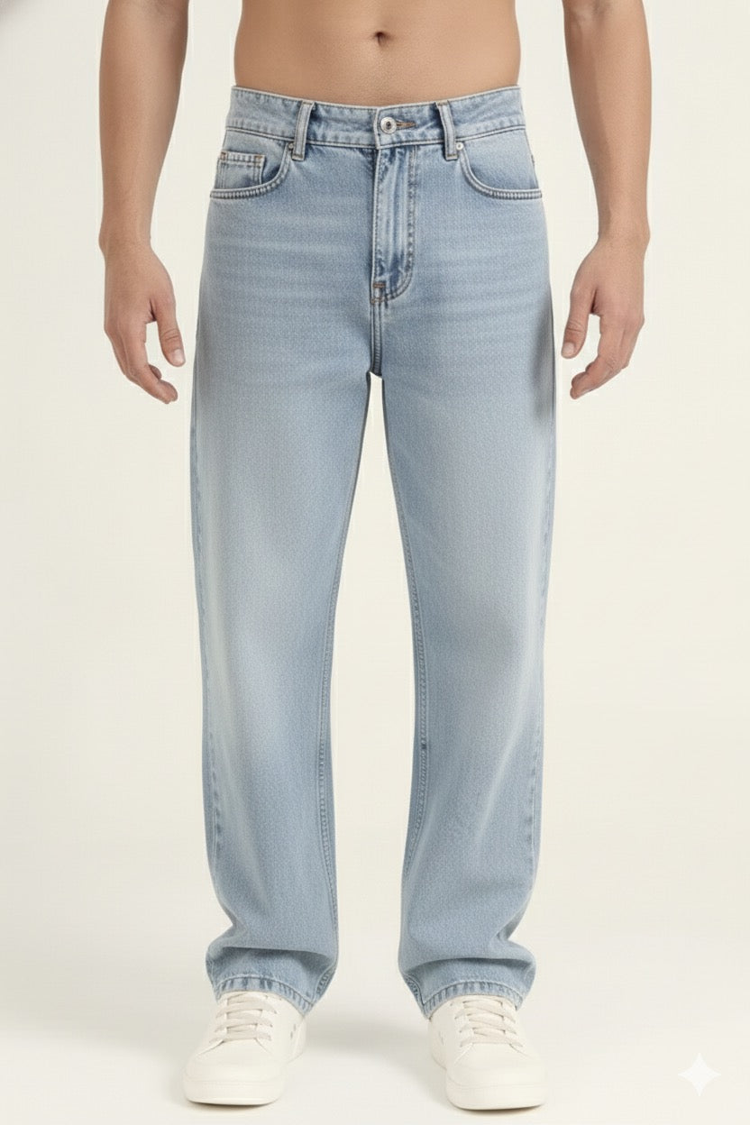 The Classic Comfort Fit Jeans In Light Indigo